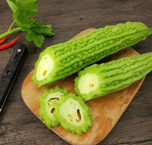 父子吃葫芦瓜中毒视频大全,父子误食悲剧警示录